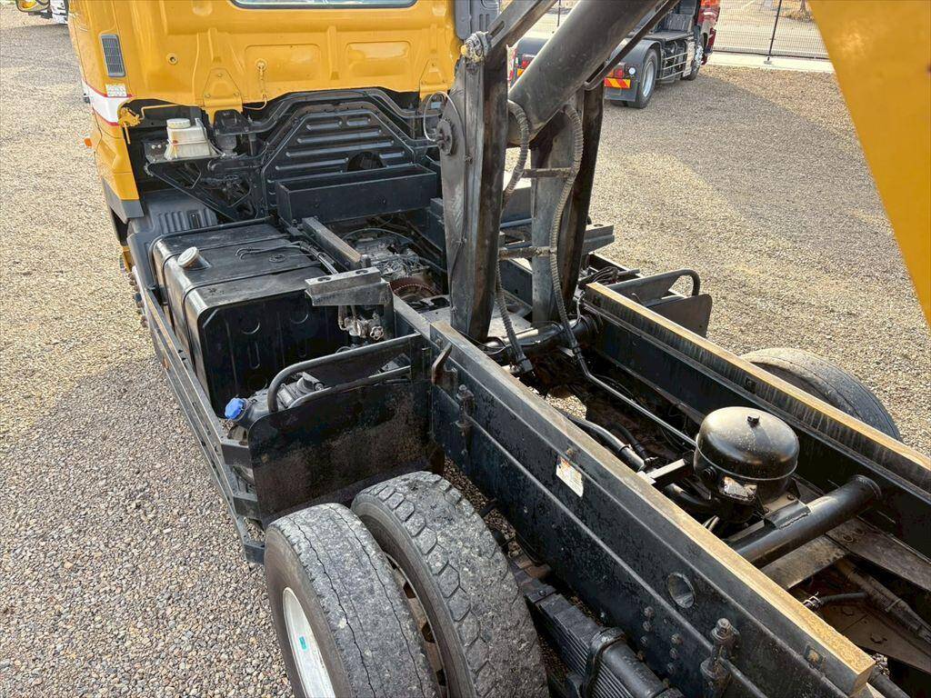 日野プロフィアダンプ大型（10t）[写真13]