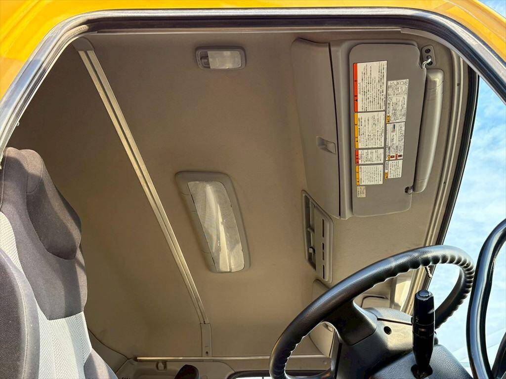 日野プロフィアダンプ大型（10t）[写真22]