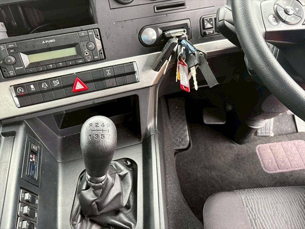 三菱ふそうスーパーグレートアルミブロック大型（10t）[写真19]