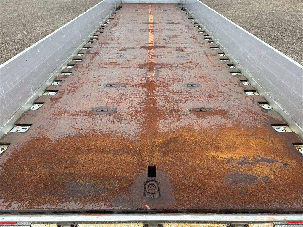 三菱ふそうスーパーグレートアルミブロック大型（10t）[写真06]