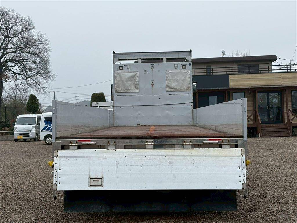 三菱ふそうスーパーグレートアルミブロック大型（10t）[写真09]