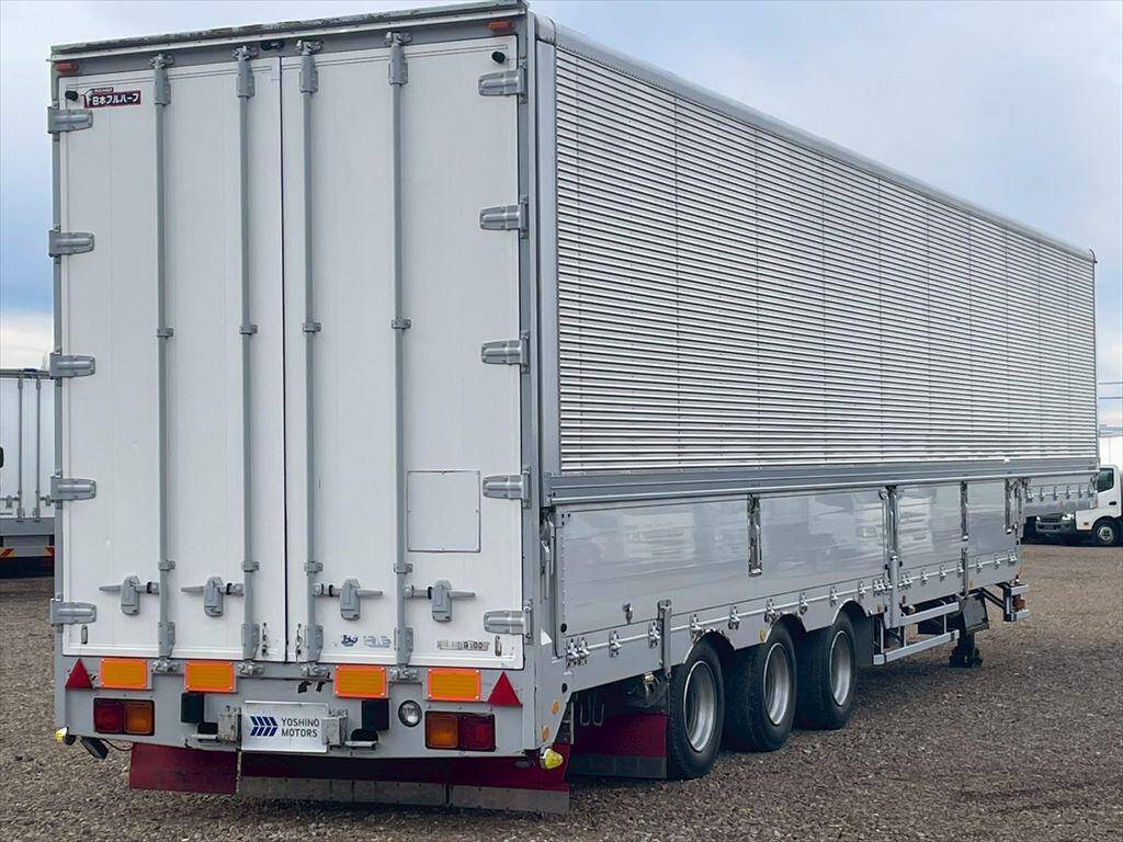 中古その他の車種ウイングトレーラー