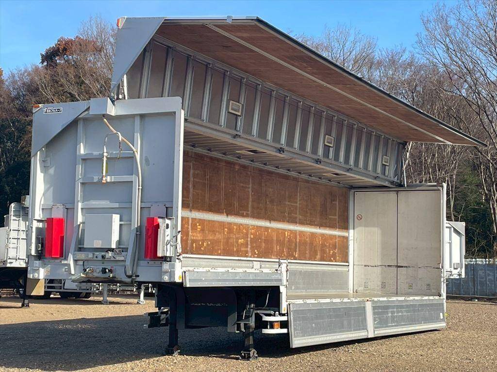 その他のメーカーその他の車種ウイングトレーラー大型（10t）[写真11]