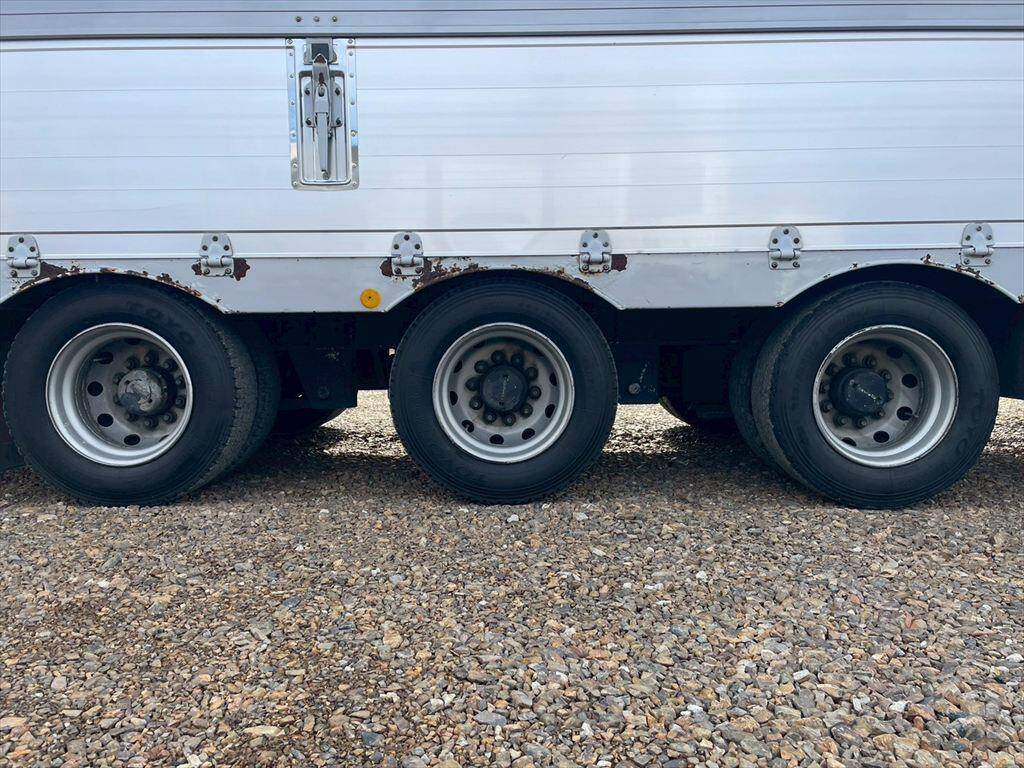 その他のメーカーその他の車種ウイングトレーラー大型（10t）[写真23]