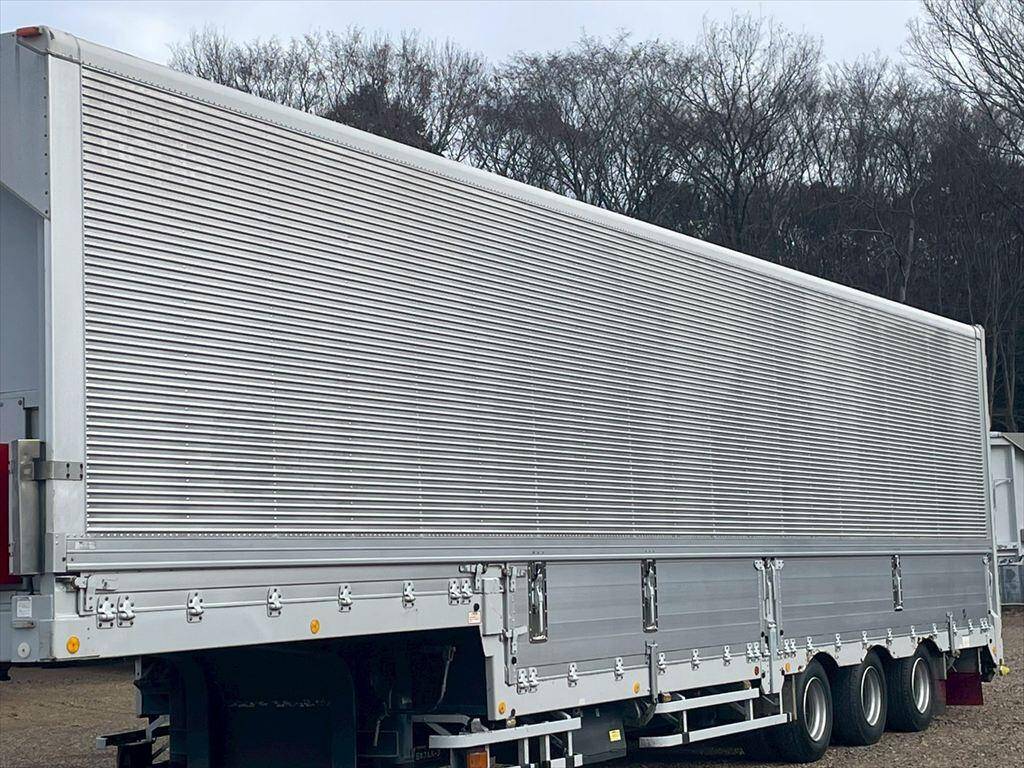 その他のメーカーその他の車種ウイングトレーラー大型（10t）[写真06]