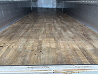 UDトラックスクオンアルミウイング大型（10t）[写真15]