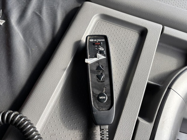 UDトラックスクオンアルミウイング大型（10t）[写真22]