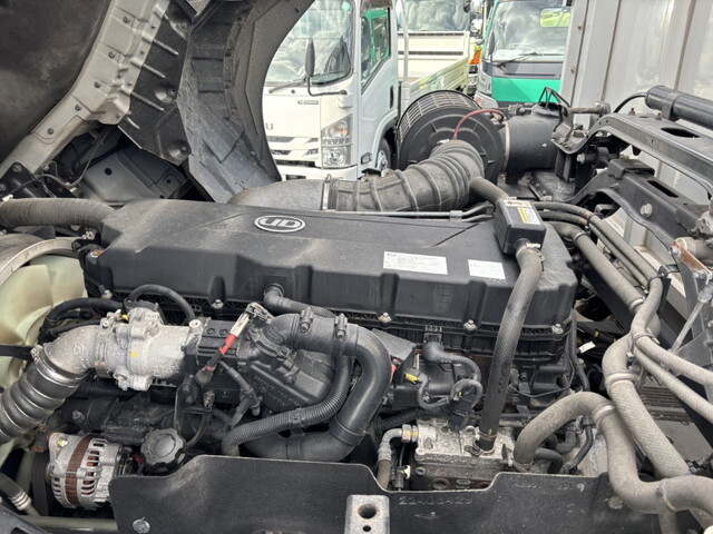 UDトラックスクオンアルミウイング大型（10t）[写真26]