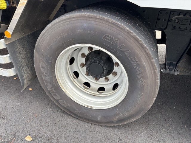 UDトラックスクオンアルミウイング大型（10t）[写真35]