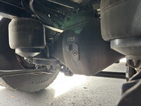 UDトラックスクオンアルミウイング大型（10t）[写真37]