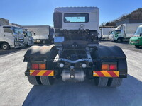 UDトラックスクオントレーラーヘッド（トラクターヘッド）大型（10t）[写真14]