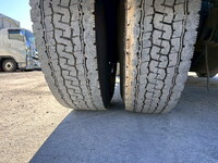 UDトラックスクオントレーラーヘッド（トラクターヘッド）大型（10t）[写真40]