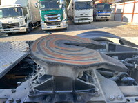 UDトラックスクオントレーラーヘッド（トラクターヘッド）大型（10t）[写真10]