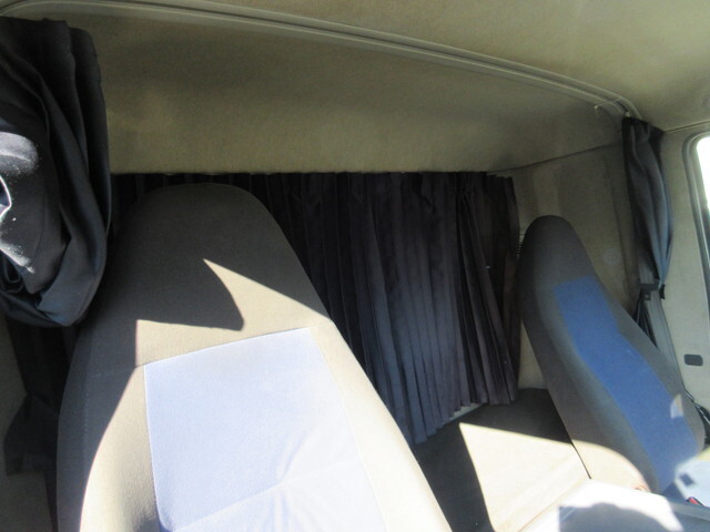 三菱ふそうファイタークレーン3段中型（4t）[写真10]