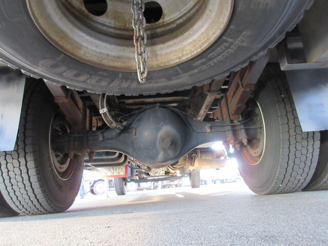 三菱ふそうファイタークレーン3段中型（4t）[写真38]