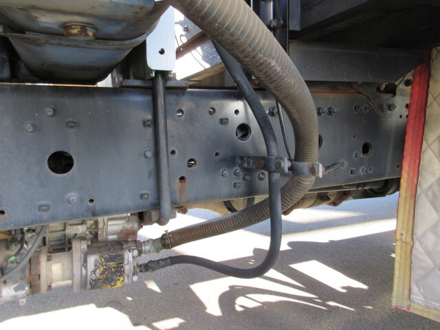 三菱ふそうファイタークレーン3段中型（4t）[写真07]