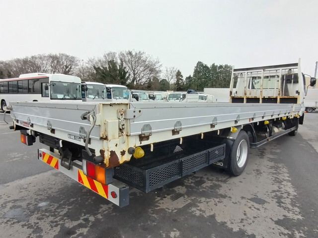 三菱ふそうファイターアルミブロック中型（4t）[写真04]