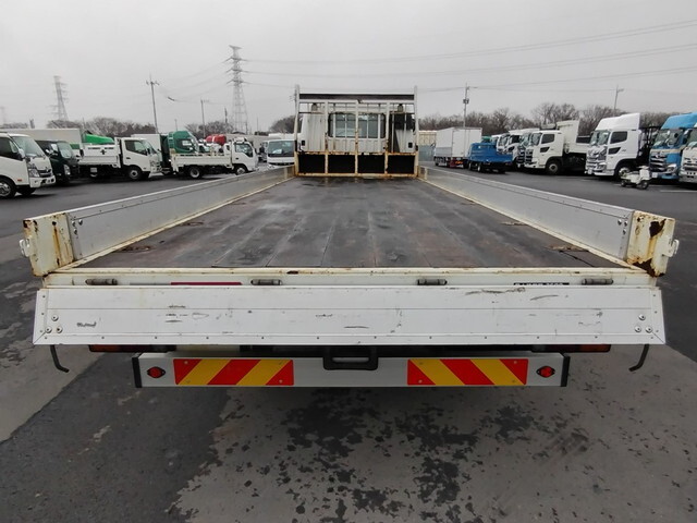 三菱ふそうファイターアルミブロック中型（4t）[写真06]