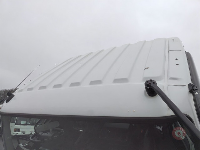 三菱ふそうファイターアルミブロック中型（4t）[写真08]