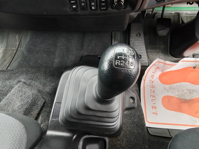 日野レンジャーアルミウイング中型（4t）[写真26]