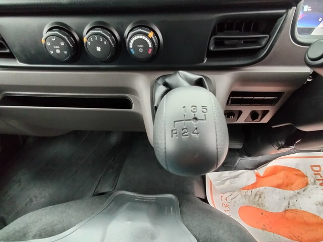 三菱ふそうキャンターダブルキャブ（Wキャブ）小型（2t・3t）[写真24]