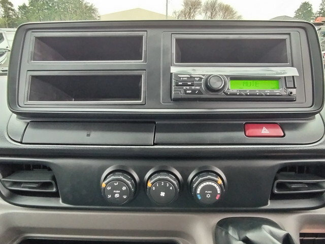 三菱ふそうキャンターダブルキャブ（Wキャブ）小型（2t・3t）[写真25]