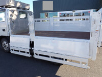 いすゞエルフ平ボディ小型（2t・3t）[写真19]