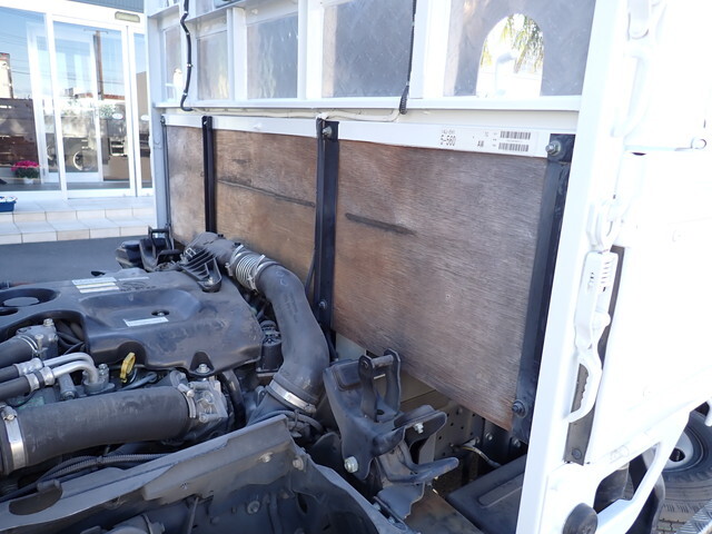 いすゞエルフ平ボディ小型（2t・3t）[写真21]