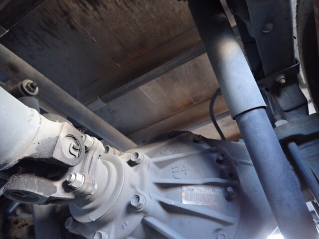 いすゞエルフ平ボディ小型（2t・3t）[写真26]