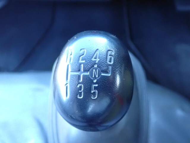 いすゞエルフ平ボディ小型（2t・3t）[写真32]