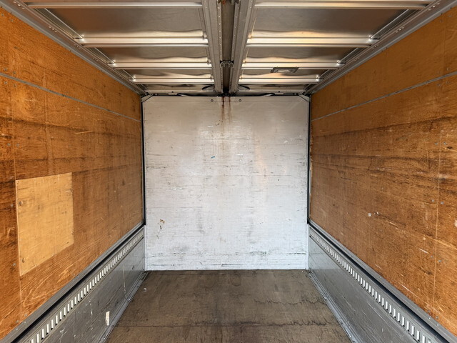 いすゞエルフアルミウイング小型（2t・3t）[写真11]