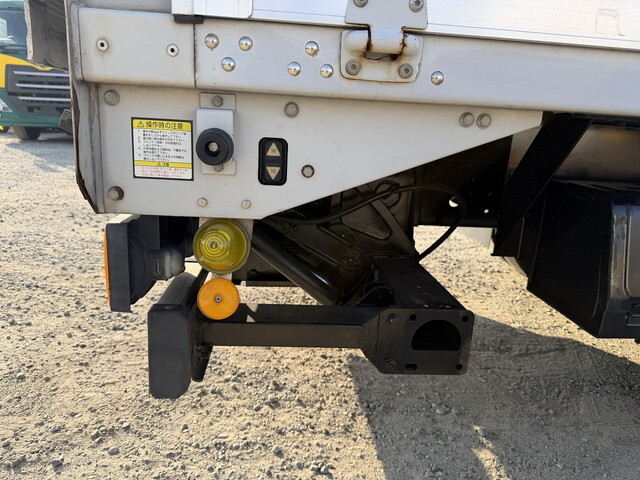 いすゞエルフアルミウイング小型（2t・3t）[写真25]