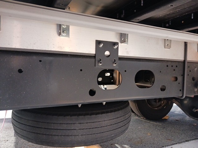 いすゞフォワードアルミウイング中型（4t）[写真13]