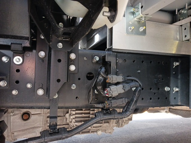 いすゞフォワードアルミウイング中型（4t）[写真17]