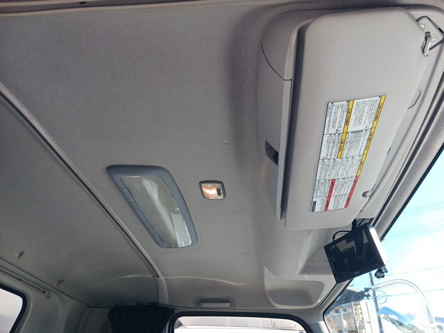 いすゞフォワードアルミウイング中型（4t）[写真23]