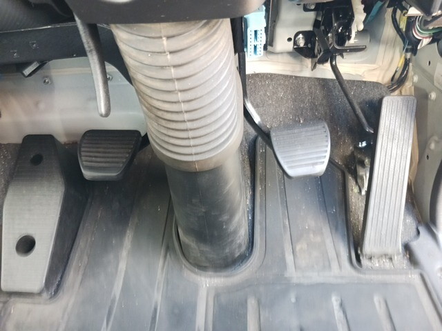 いすゞフォワードアルミウイング中型（4t）[写真24]