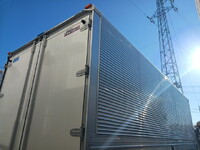 いすゞフォワードアルミウイング中型（4t）[写真05]