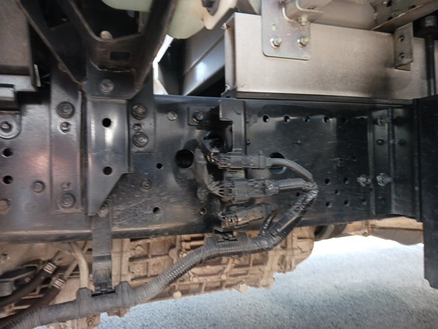 いすゞフォワードアルミウイング中型（4t）[写真16]