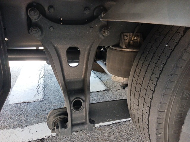 いすゞフォワードアルミウイング中型（4t）[写真17]