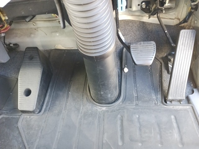 いすゞフォワードアルミウイング中型（4t）[写真22]