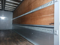 いすゞフォワードアルミウイング中型（4t）[写真08]