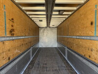 いすゞギガアルミウイング大型（10t）[写真11]