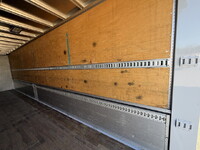 いすゞギガアルミウイング大型（10t）[写真14]