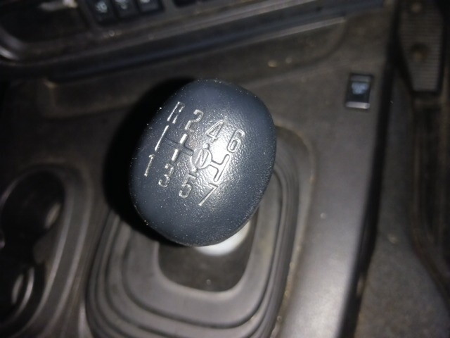 いすゞギガアルミウイング大型（10t）[写真26]