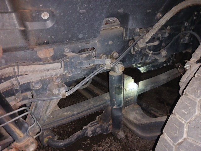 いすゞギガアルミウイング大型（10t）[写真29]