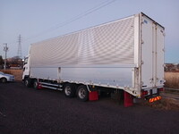 いすゞギガアルミウイング大型（10t）[写真02]