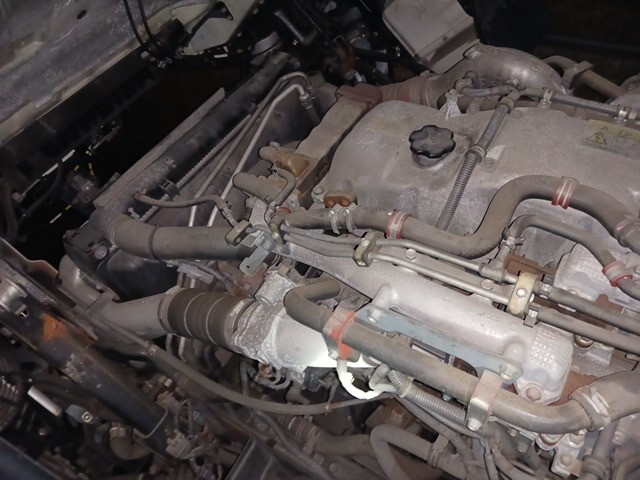 いすゞギガアルミウイング大型（10t）[写真34]