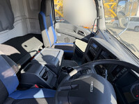 いすゞギガアルミウイング大型（10t）[写真35]