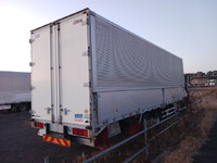 いすゞギガアルミウイング大型（10t）[写真05]