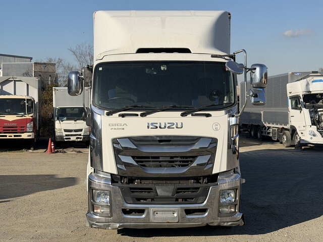 いすゞギガアルミウイング大型（10t）[写真05]